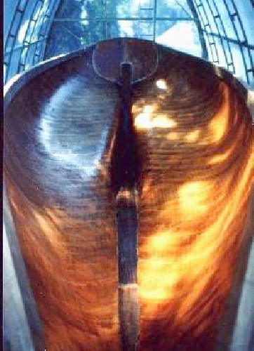 Very beautiful wooden hull before being painted