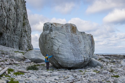 Amazing rocks fallen from the mountain